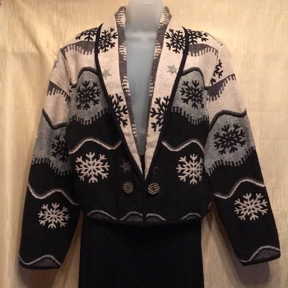 Flashback Snowflake Cropped Jacket Medium - image 1